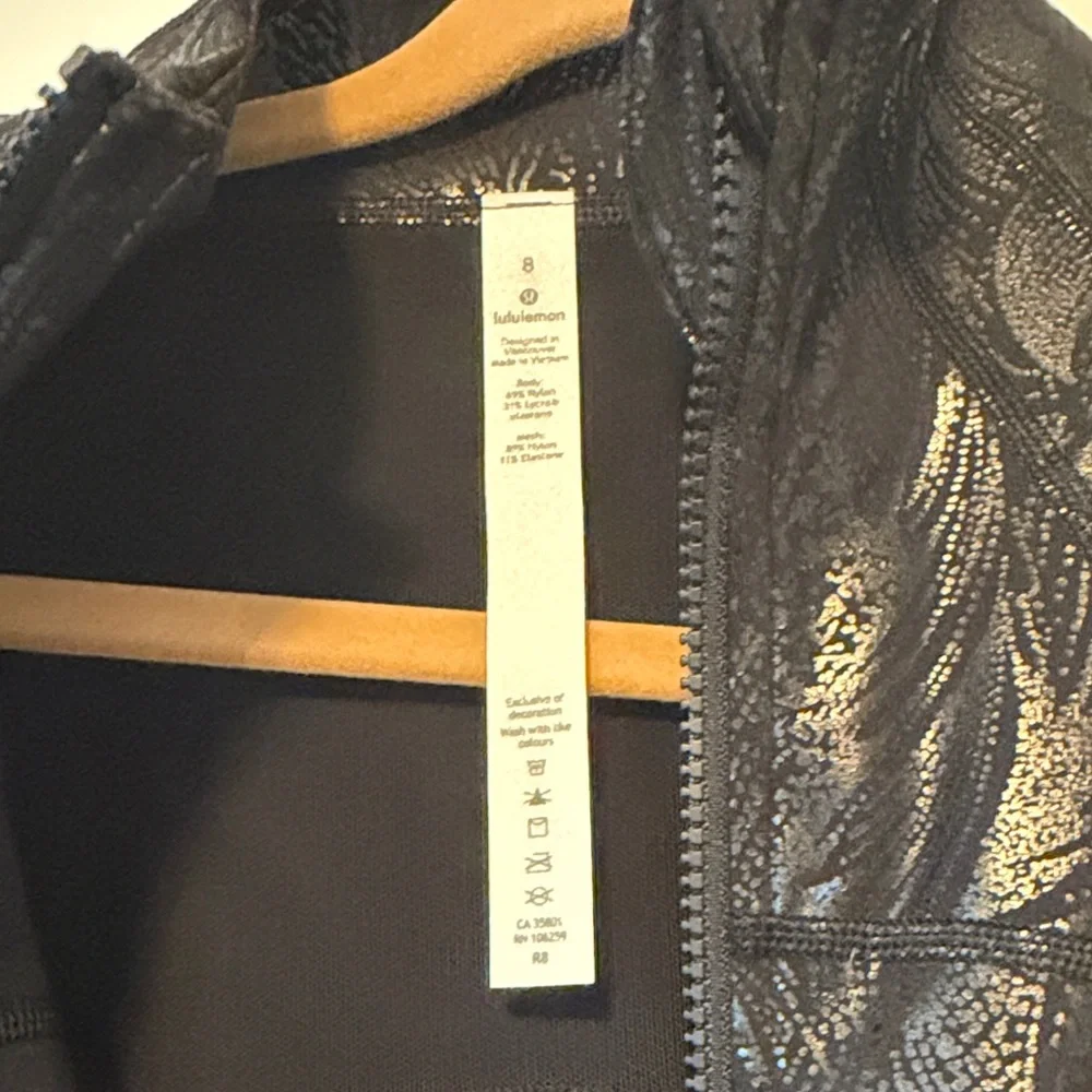 Lululemon Define Jacket Shine for Women - Picture 4 of 5